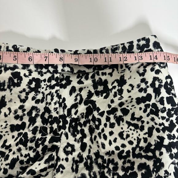 J.Crew Women's Black White Linen Animal Print Scalloped Shorts Size 4 - Picture 11 of 11